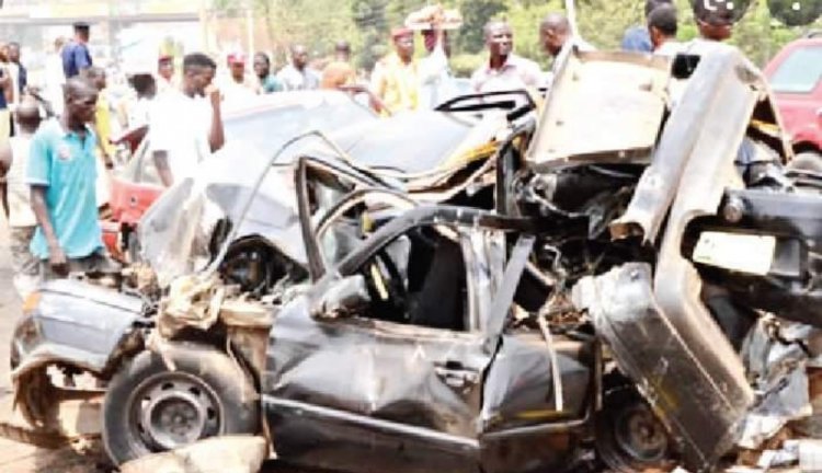 In an Ondo crash, a couple and three children died, while five people were killed in a Benue market.