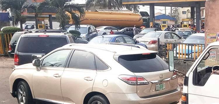 Fuel crisis: Don’t sell fuel above N165/litre, IPMAN warns members